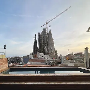 Enjoybcn Gaudi , Barcelona Spain