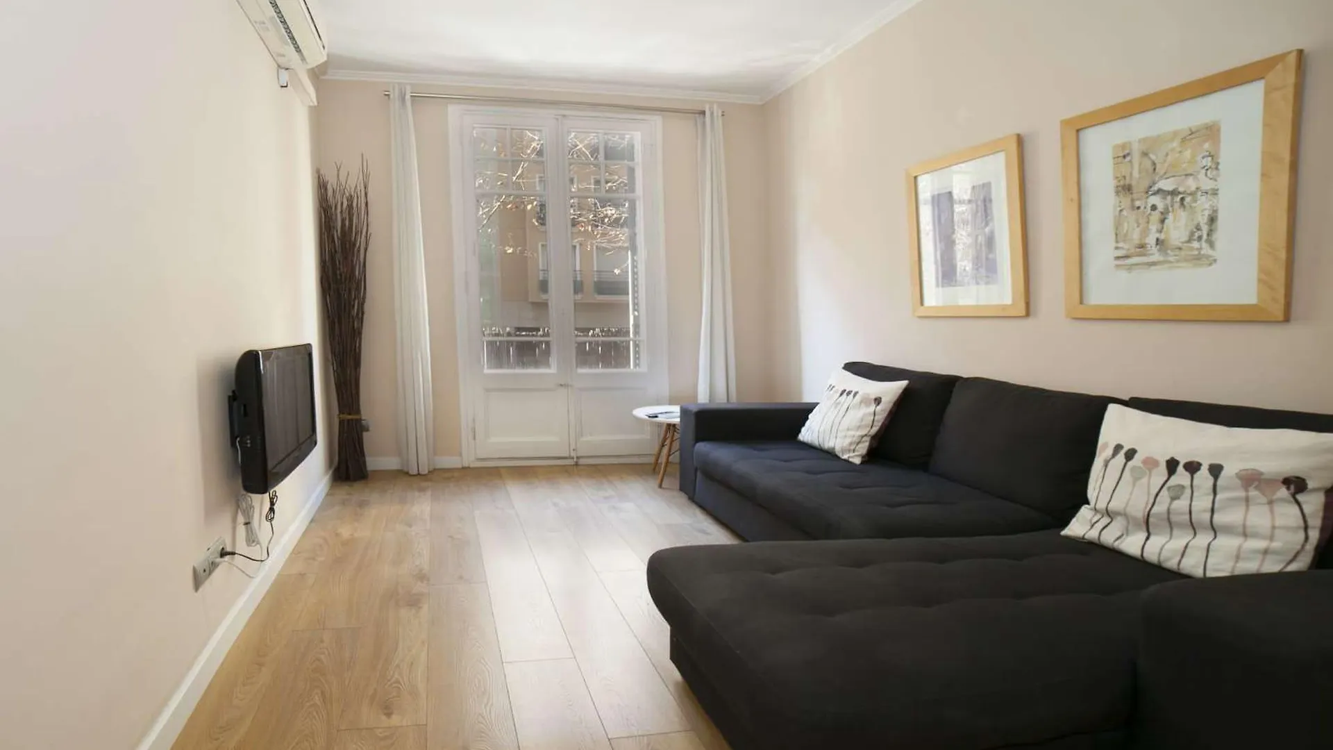 Apartment Sagrada266 By Chicstays Barcelona